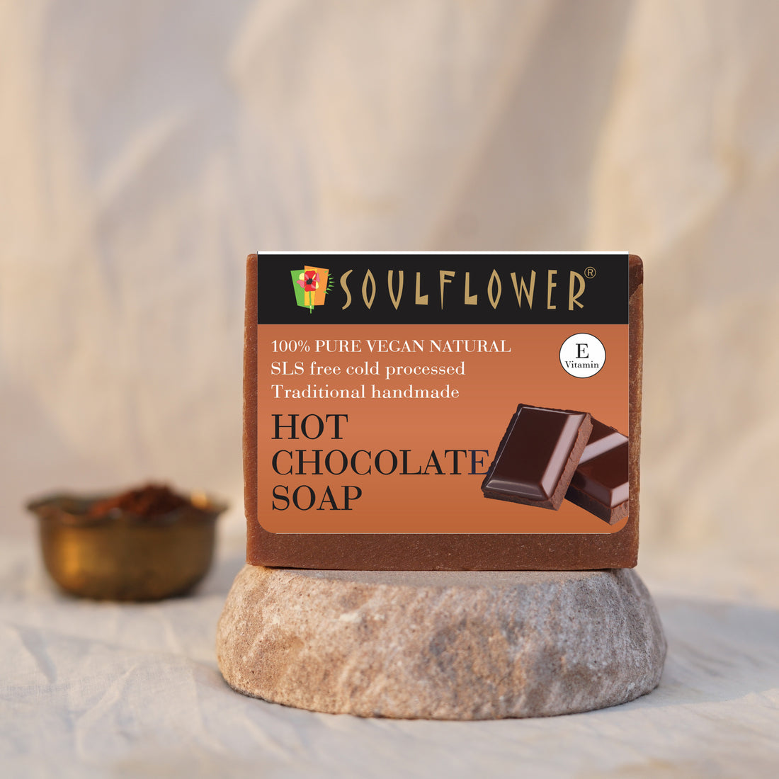 Seduce Your Skin with Hot Chocolate: The Sexy Bath Time Delight